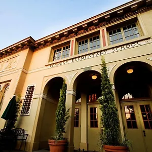 米柯纳密思肯尼迪学院酒店 *** 波特蘭