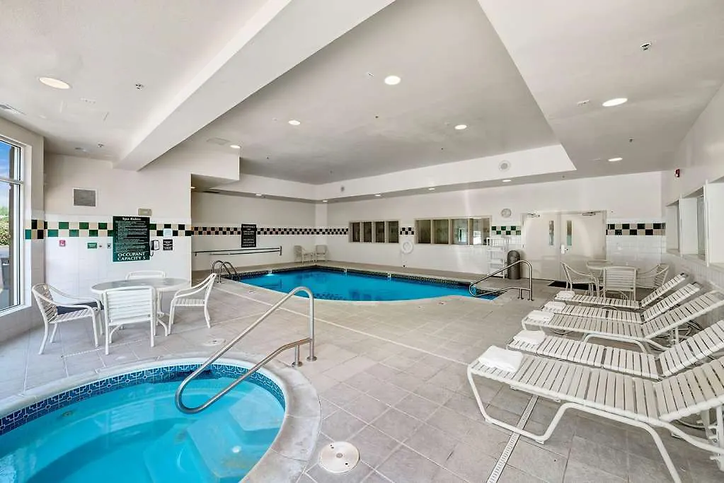 Отель Hilton Garden Inn Portland Airport